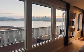 Panorama View! Modern,Balcony/Parking